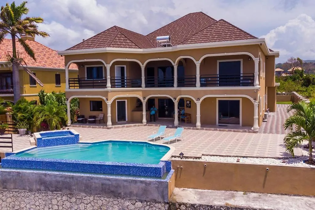 Heavenly View Villa Ocho Rios